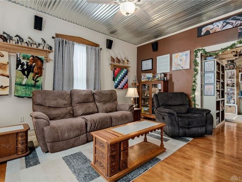 24 N Limestone Street, Jamestown, OH 45335 Photo 4