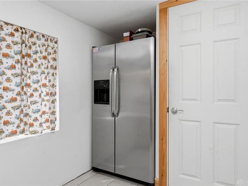 24 N Limestone Street, Jamestown, OH 45335 Photo 8