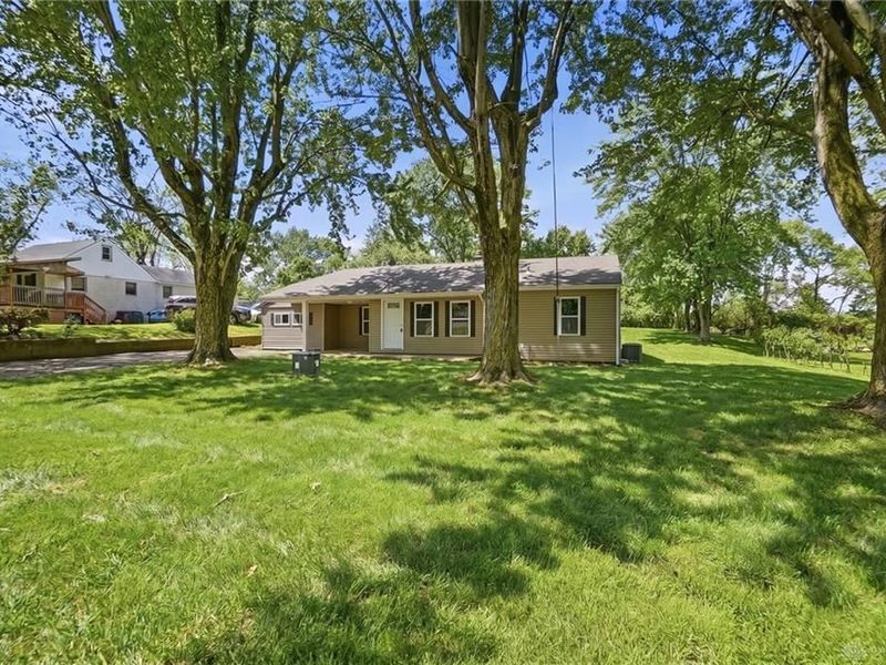 9615 Roberts Drive, Franklin Township, OH 45005 Photo 2