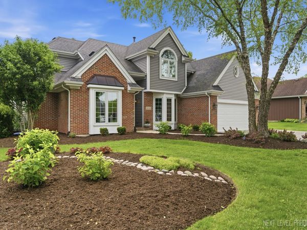 1650 Fox Trail Drive, Batavia, IL 60510