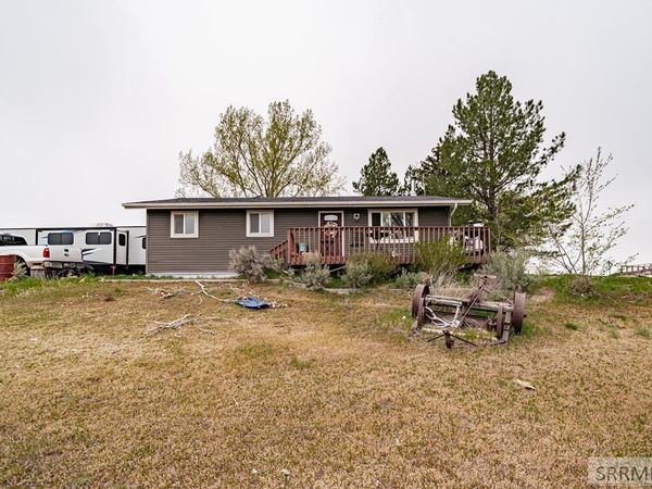352 E 300 N, BLACKFOOT, ID 83221