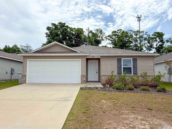 6509 June Bug Dr, Milton, FL 32583
