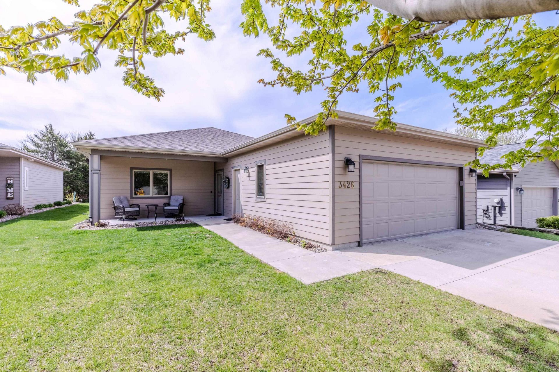 3426 Golf Villa Dr  Milford, IA 51351