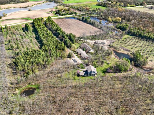 26619 Washington AVENUE, Waterford, WI 53185