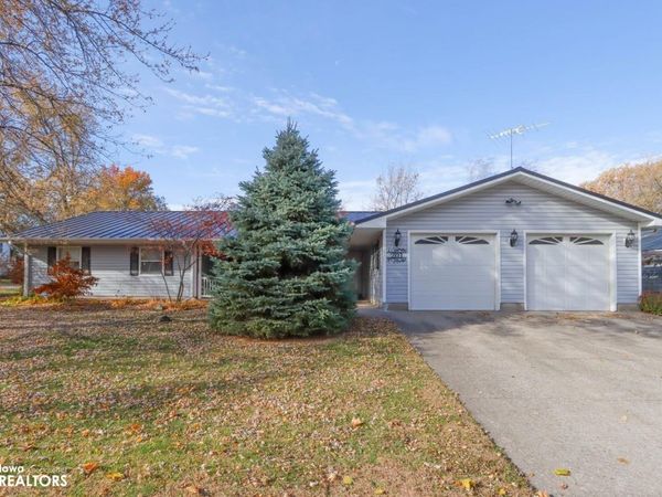 201 N Chestnut, Winfield, IA 52659