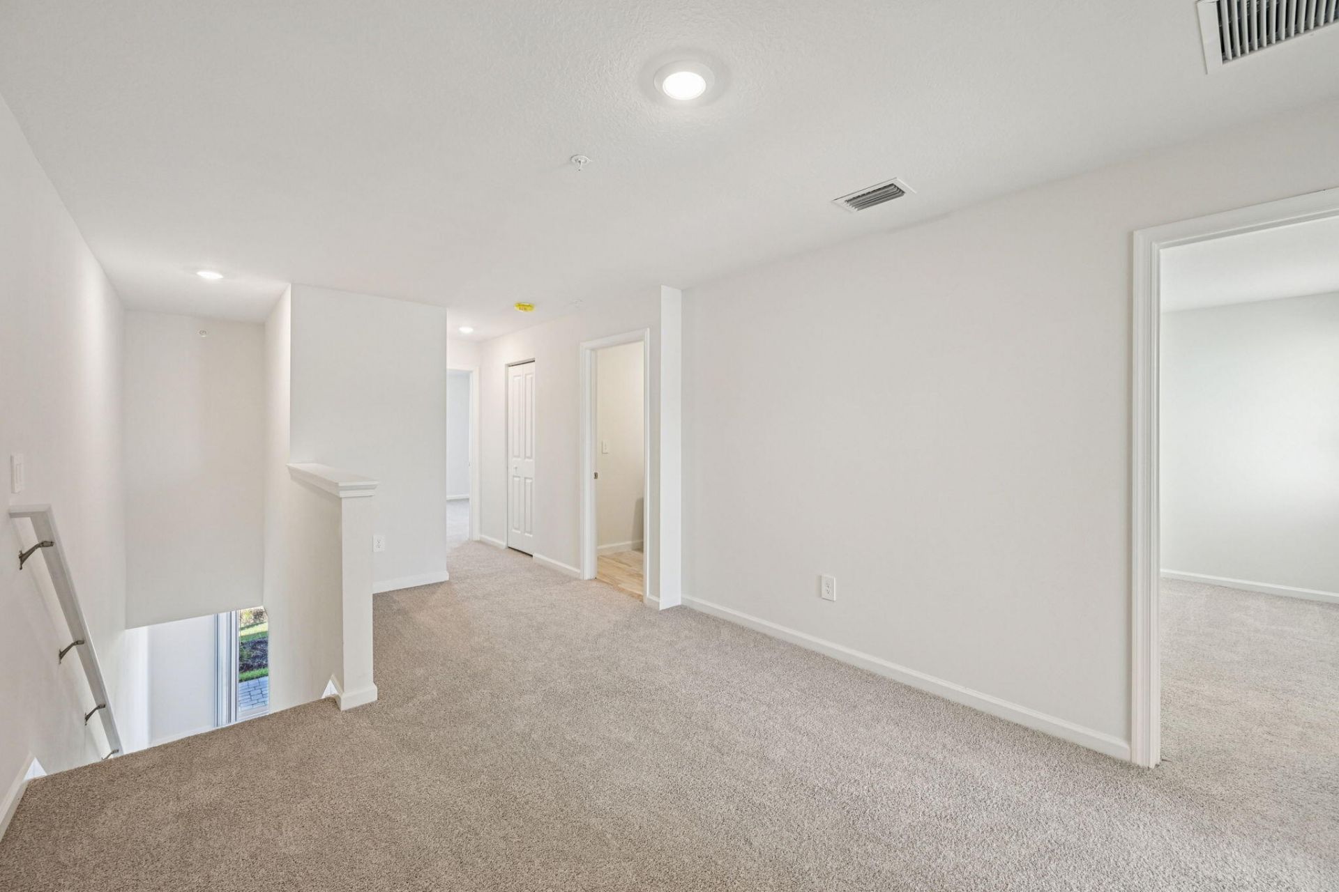 590 Salisbury Circle, Fort Pierce, FL 34982 Photo