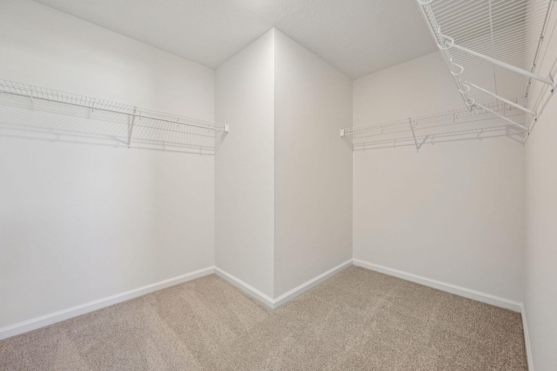 590 Salisbury Circle, Fort Pierce, FL 34982 Photo
