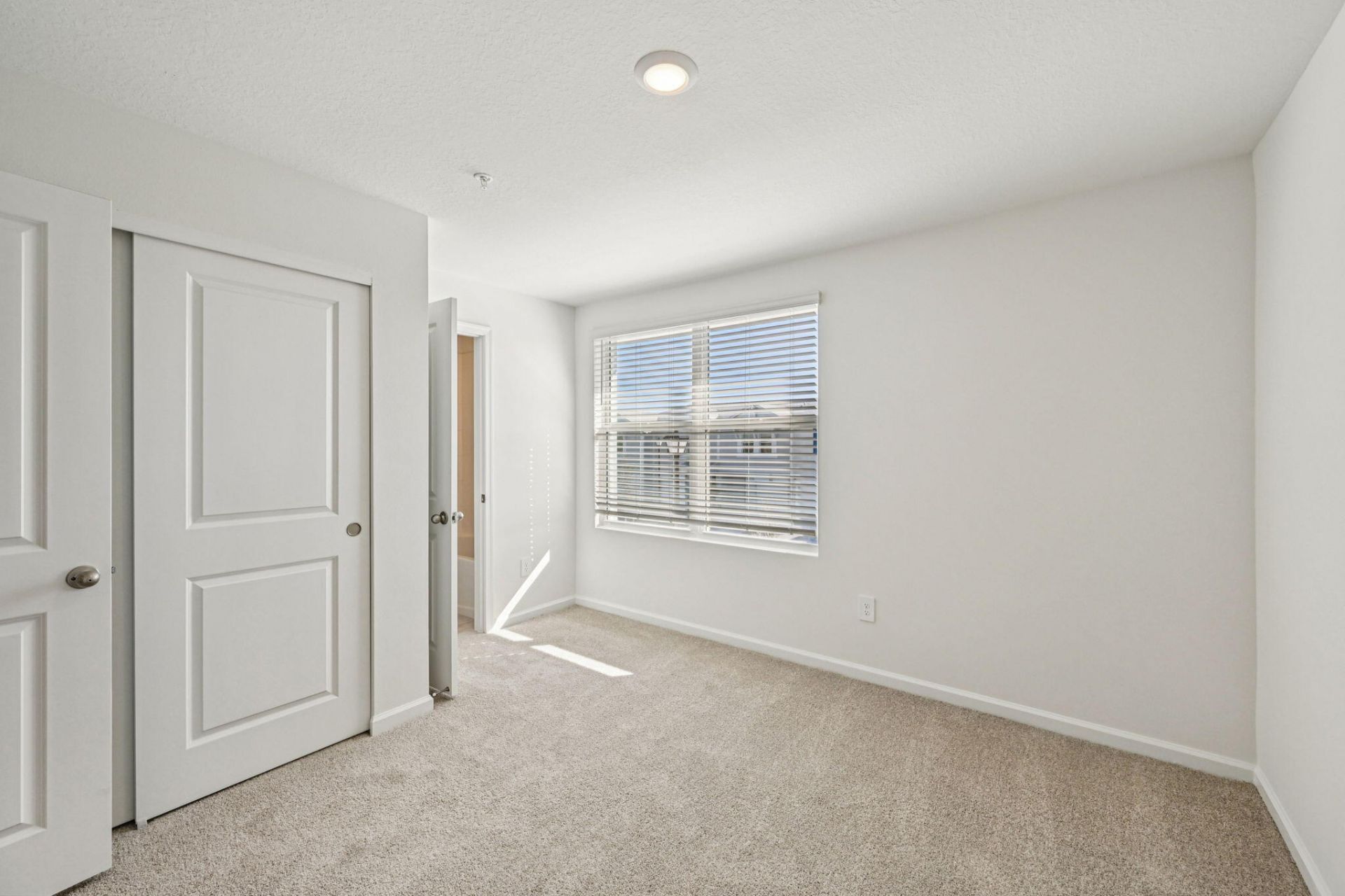 590 Salisbury Circle, Fort Pierce, FL 34982 Photo