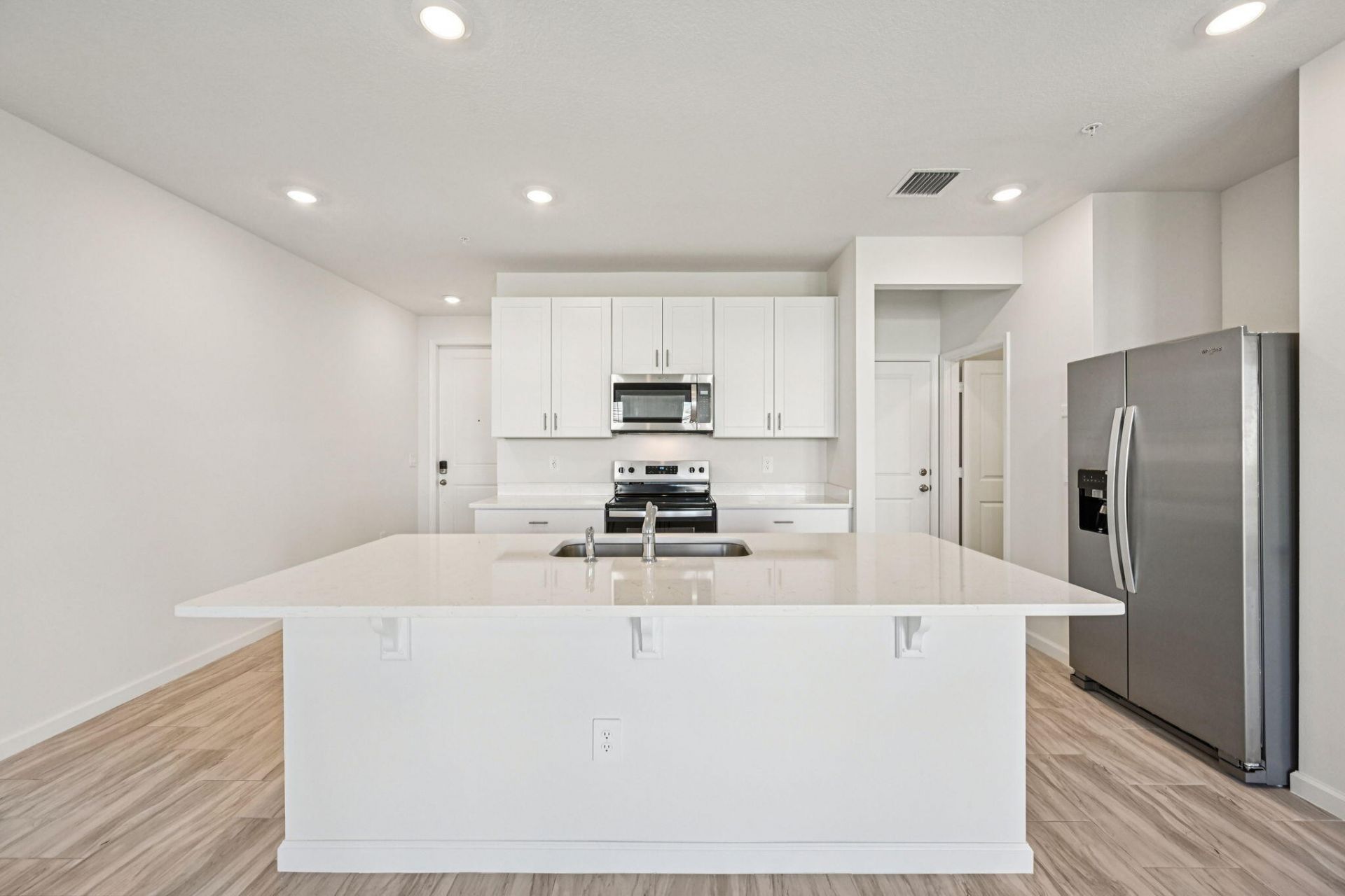 590 Salisbury Circle, Fort Pierce, FL 34982 Photo