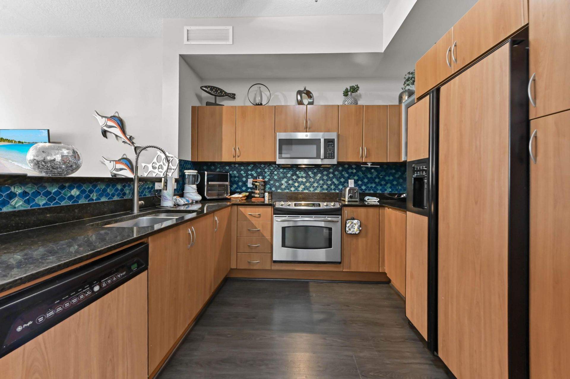 804 E Windward Way, Unit 120, Lantana, FL 33462 Photo