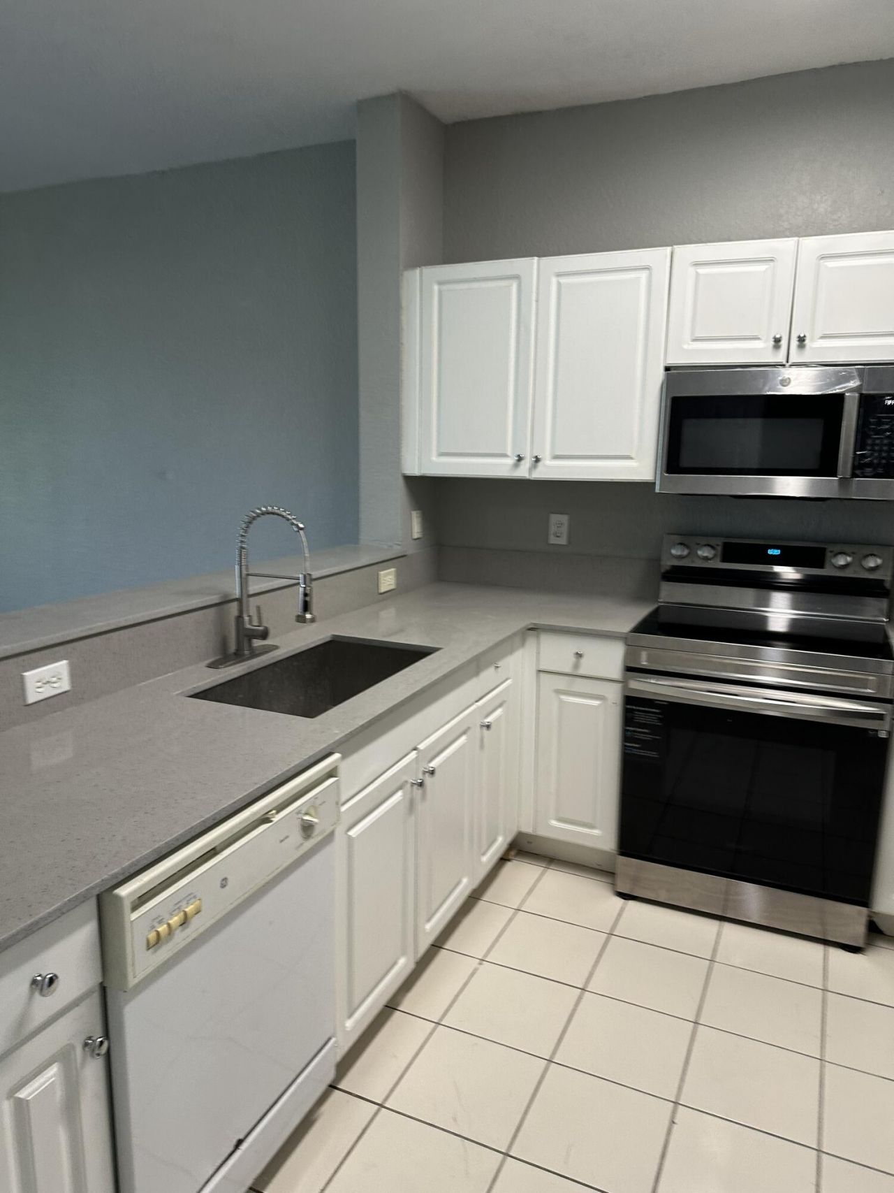 4111 Napoli Lake Drive, West Palm Beach, FL 33410 Photo
