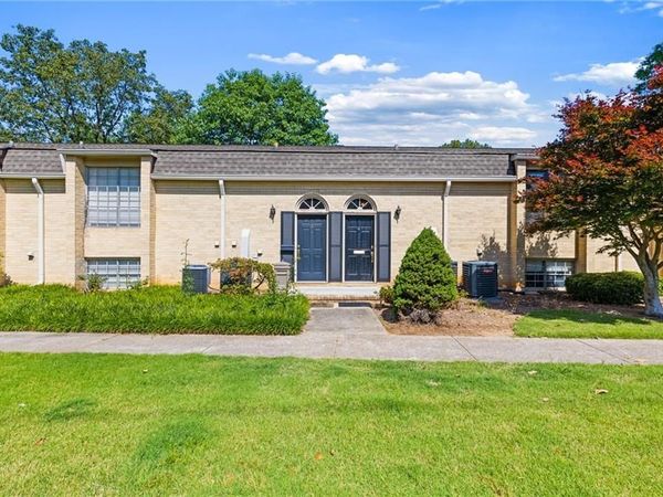 5400 Roswell Road, Unit A4, Sandy Springs, GA 30342