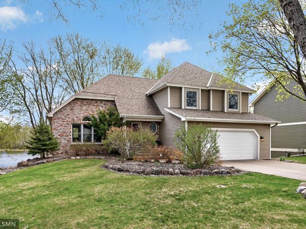 5266 Lakeview Avenue, White Bear Twp, MN 55110