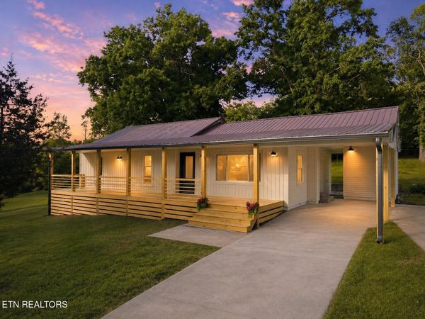 1016 Artella Drive, Knoxville, TN 37920