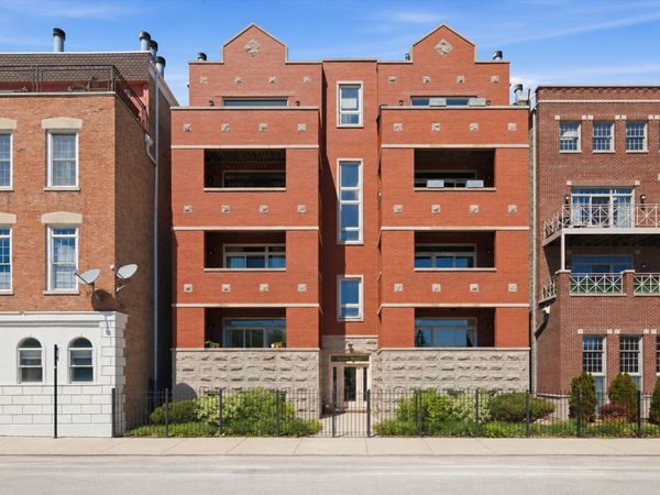 1656 W Augusta Boulevard , Unit 3W, Chicago, IL 60622