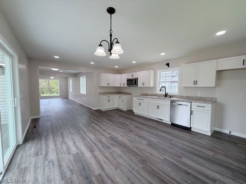 2193 E High Avenue, New Philadelphia, OH 44663 Photo 7