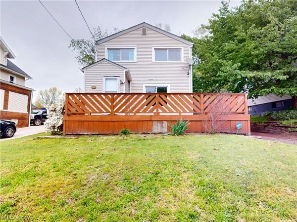 1801 Malasia Road , Akron, OH 44305