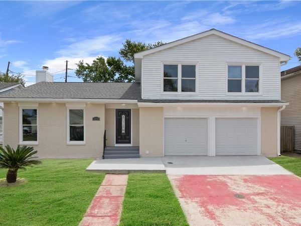 3237 WHISPER Lane, Gretna, LA 70056