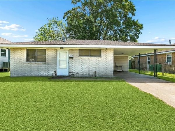 809 WEST Drive, Westwego, LA 70094