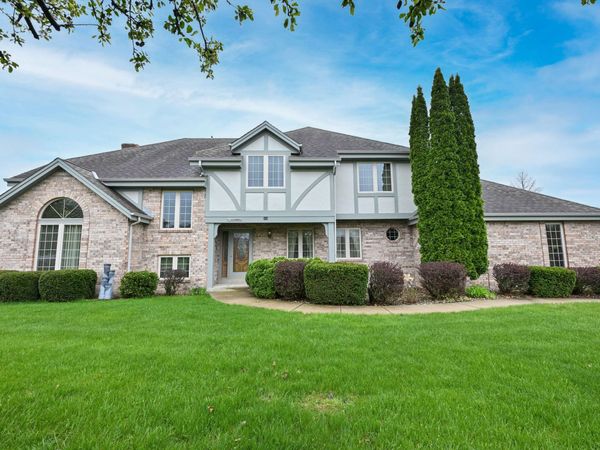 W130S9602 Jimmy Demaret Dr, Muskego, WI 53150