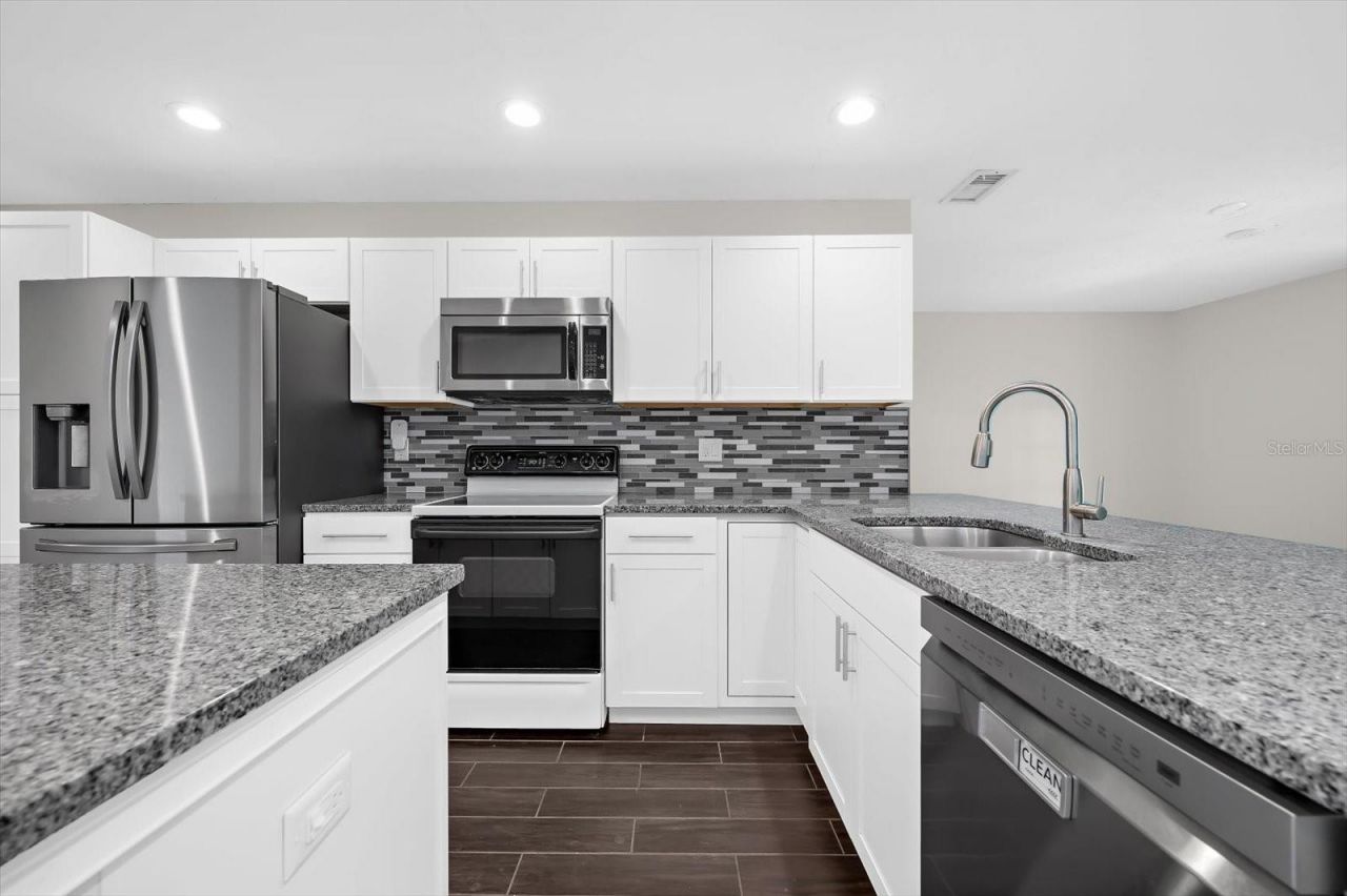 1821 Racimo Drive, Sarasota, FL 34240 Photo