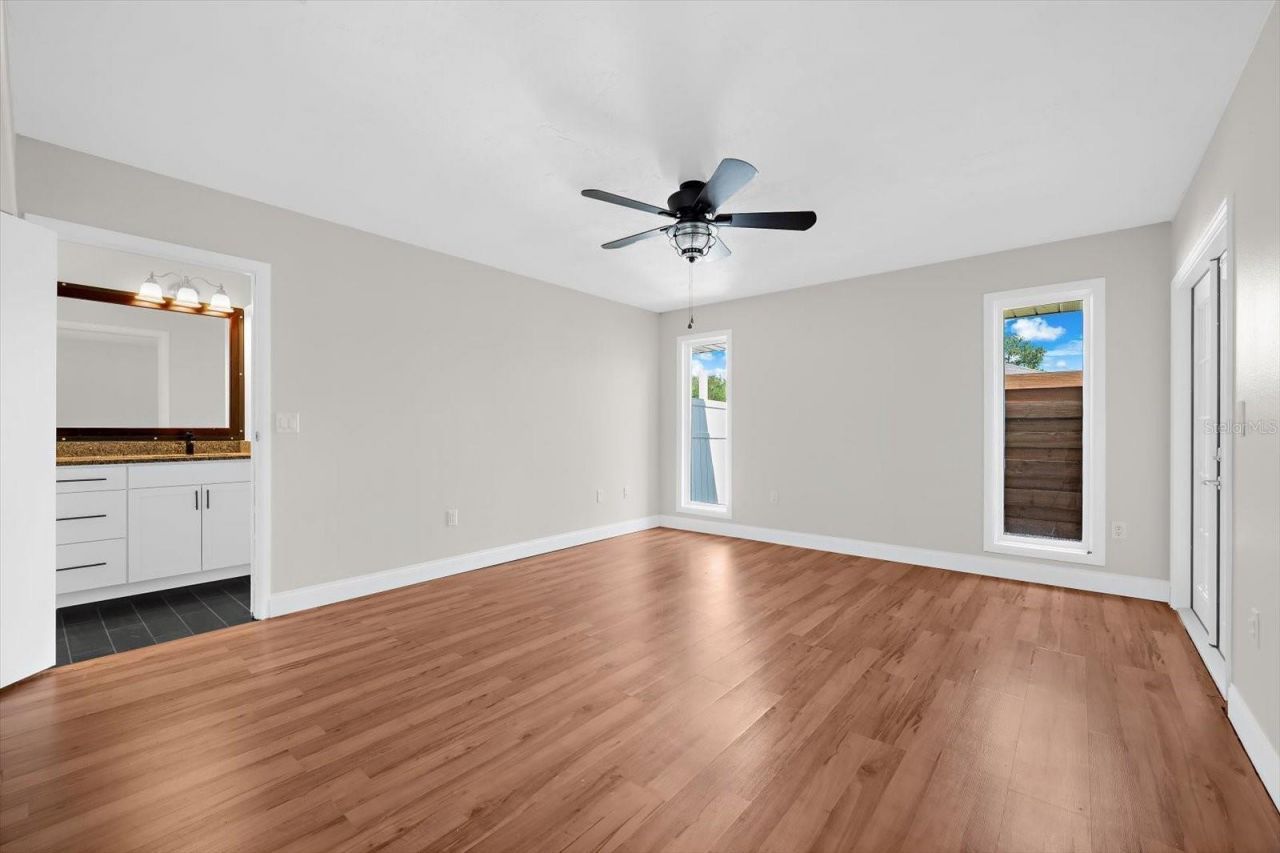 1821 Racimo Drive, Sarasota, FL 34240 Photo