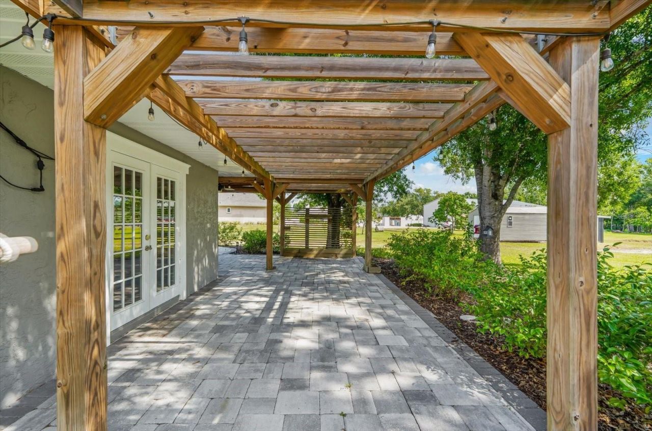 1821 Racimo Drive, Sarasota, FL 34240 Photo