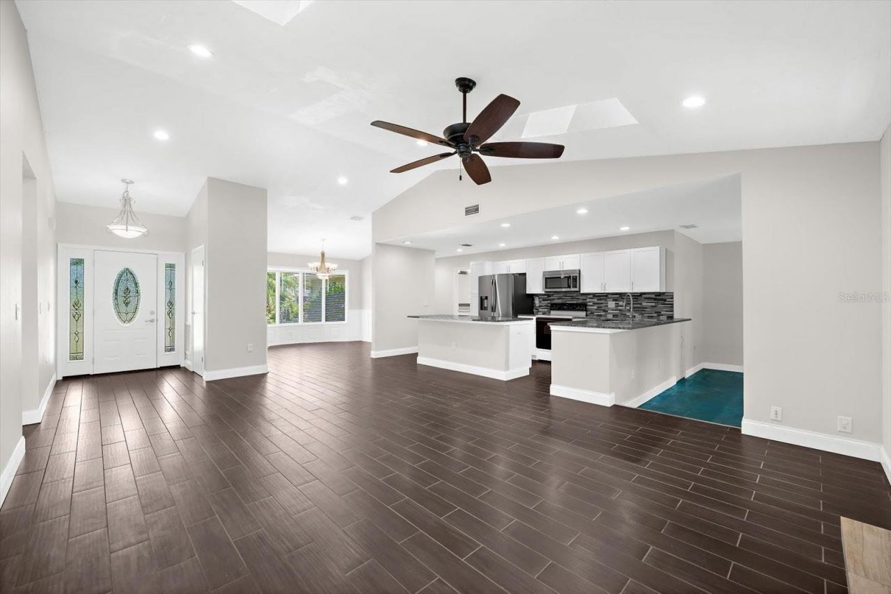 1821 Racimo Drive, Sarasota, FL 34240 Photo
