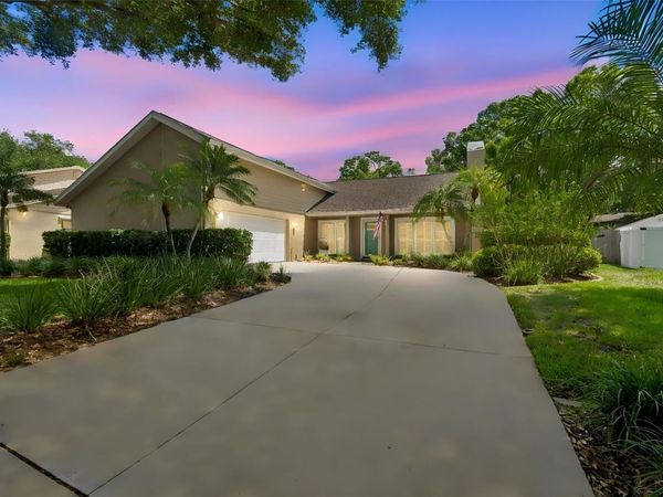 3104 TARABROOK DRIVE , TAMPA, FL 33618