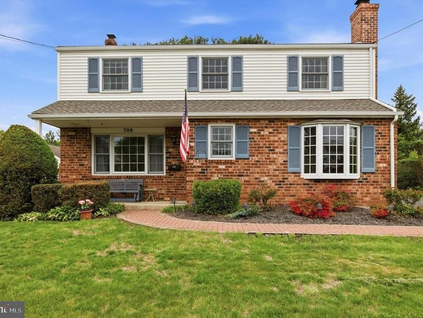 709 Suellen Drive, King of Prussia, PA 19406 Main Photo
