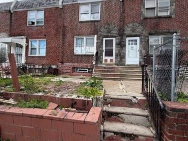 652 E ANNSBURY STREET, PHILADELPHIA, PA 19120