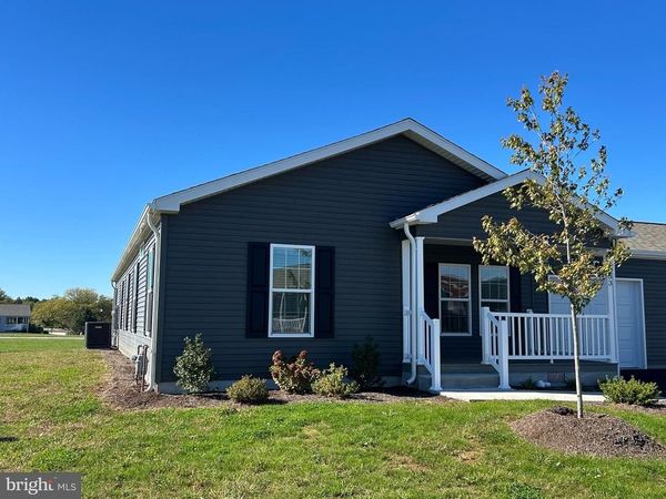 433 EASTWOOD LANE , LANCASTER, PA 17601