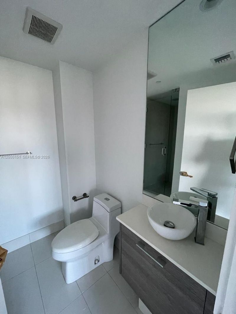 650 NE 32 Street, Unit 1805, Miami, FL 33137 Photo