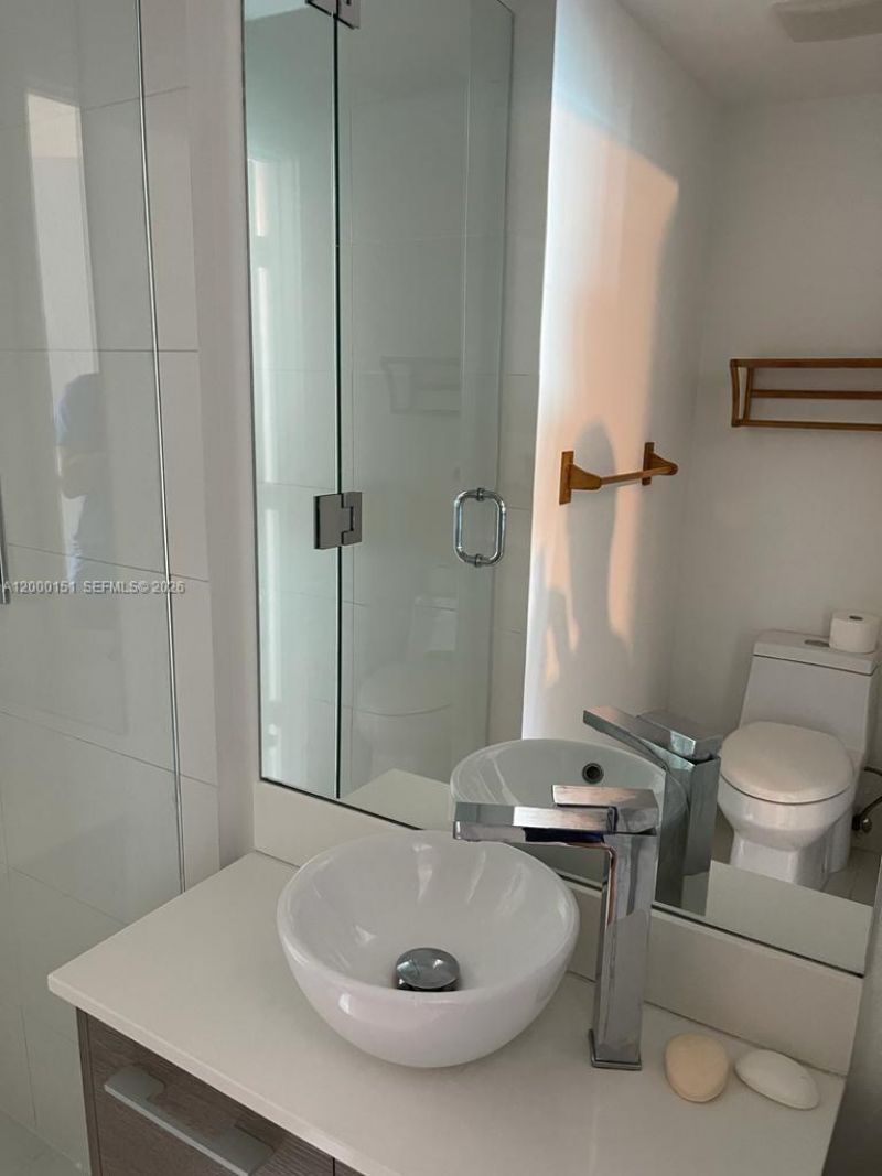 650 NE 32 Street, Unit 1805, Miami, FL 33137 Photo