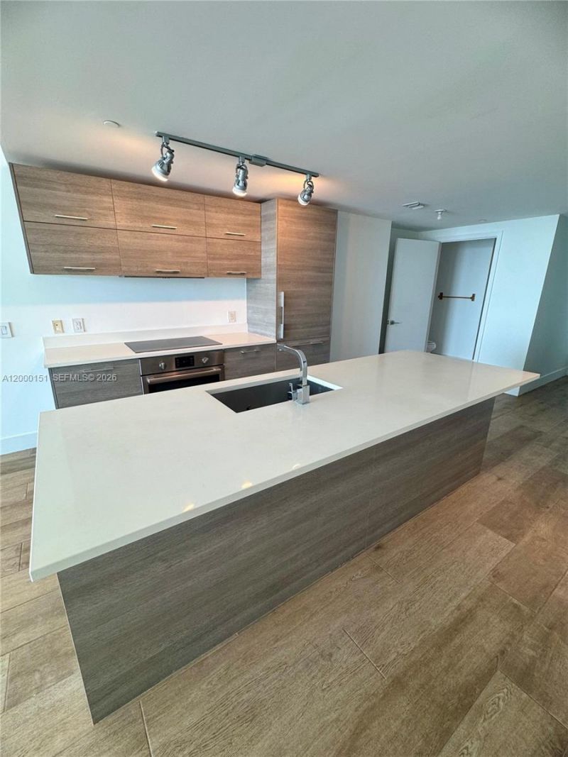 650 NE 32 Street, Unit 1805, Miami, FL 33137 Photo