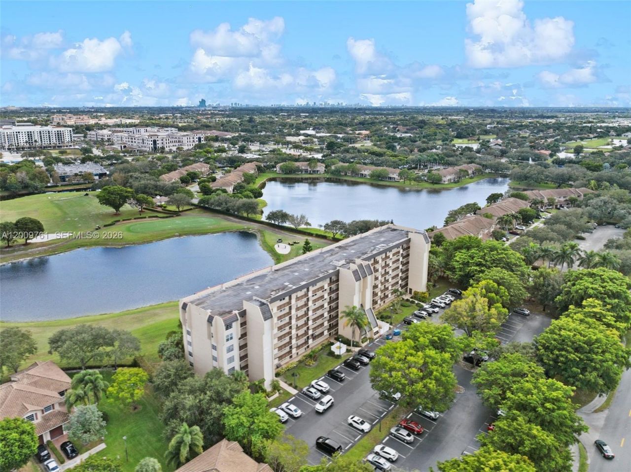 3300 W Rolling Hills Cir , Unit 510, Davie, FL 33328 Photo