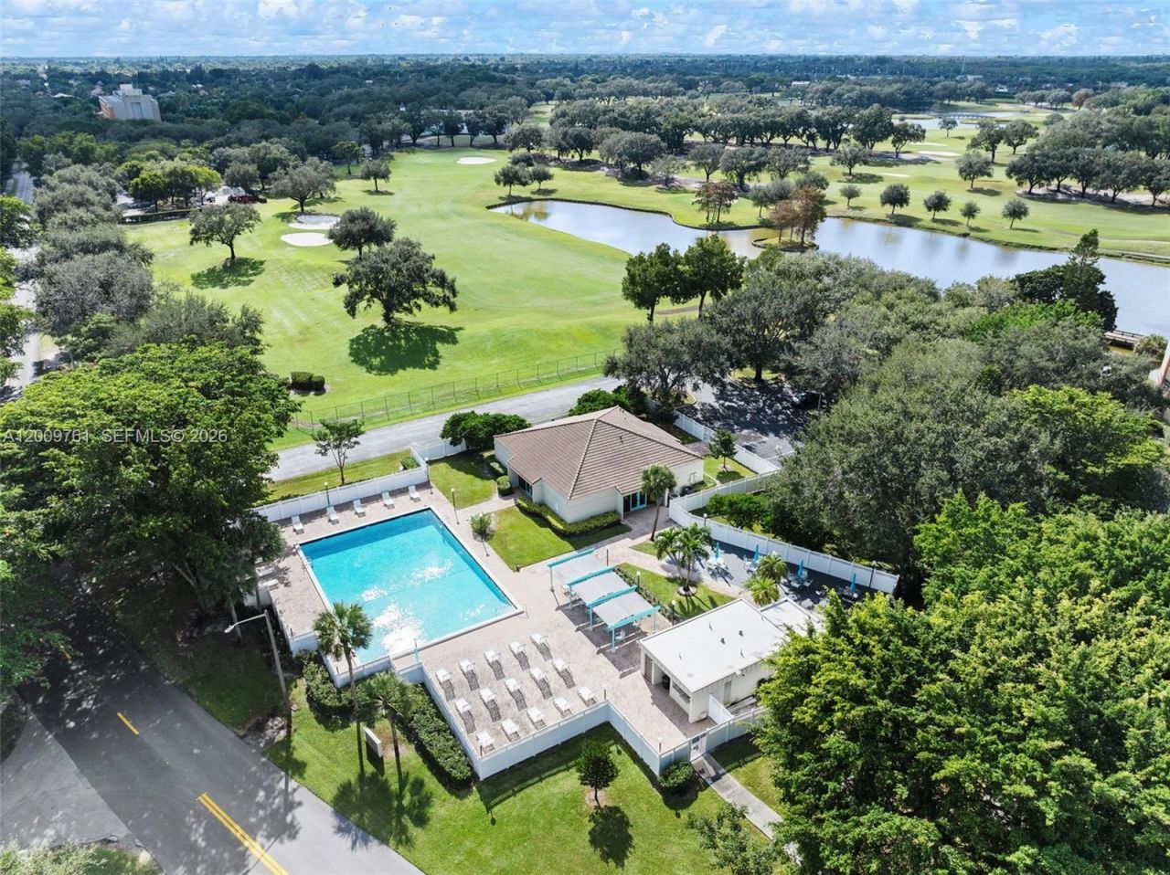 3300 W Rolling Hills Cir , Unit 510, Davie, FL 33328 Photo