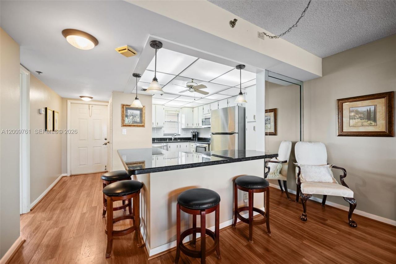 3300 W Rolling Hills Cir , Unit 510, Davie, FL 33328 Photo