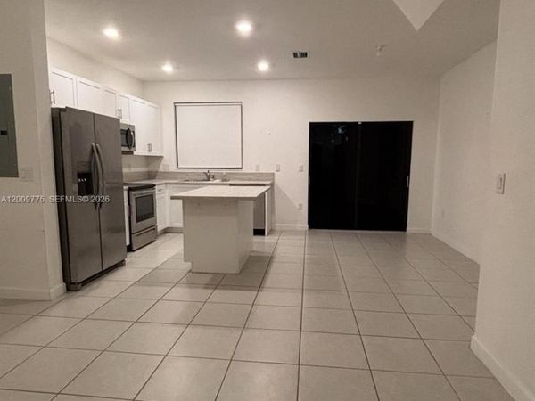 20964 NE 8th Ave , Miami, FL 33179
