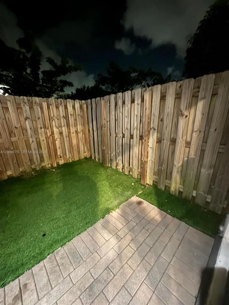 20964 NE 8th Ave , Miami, FL 33179 Photo