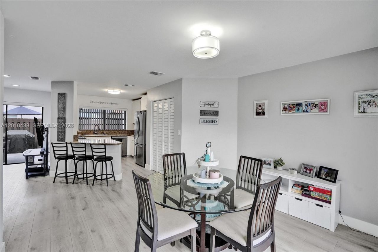 13501 SW 62nd St, Unit 101, Miami, FL 33183 Photo