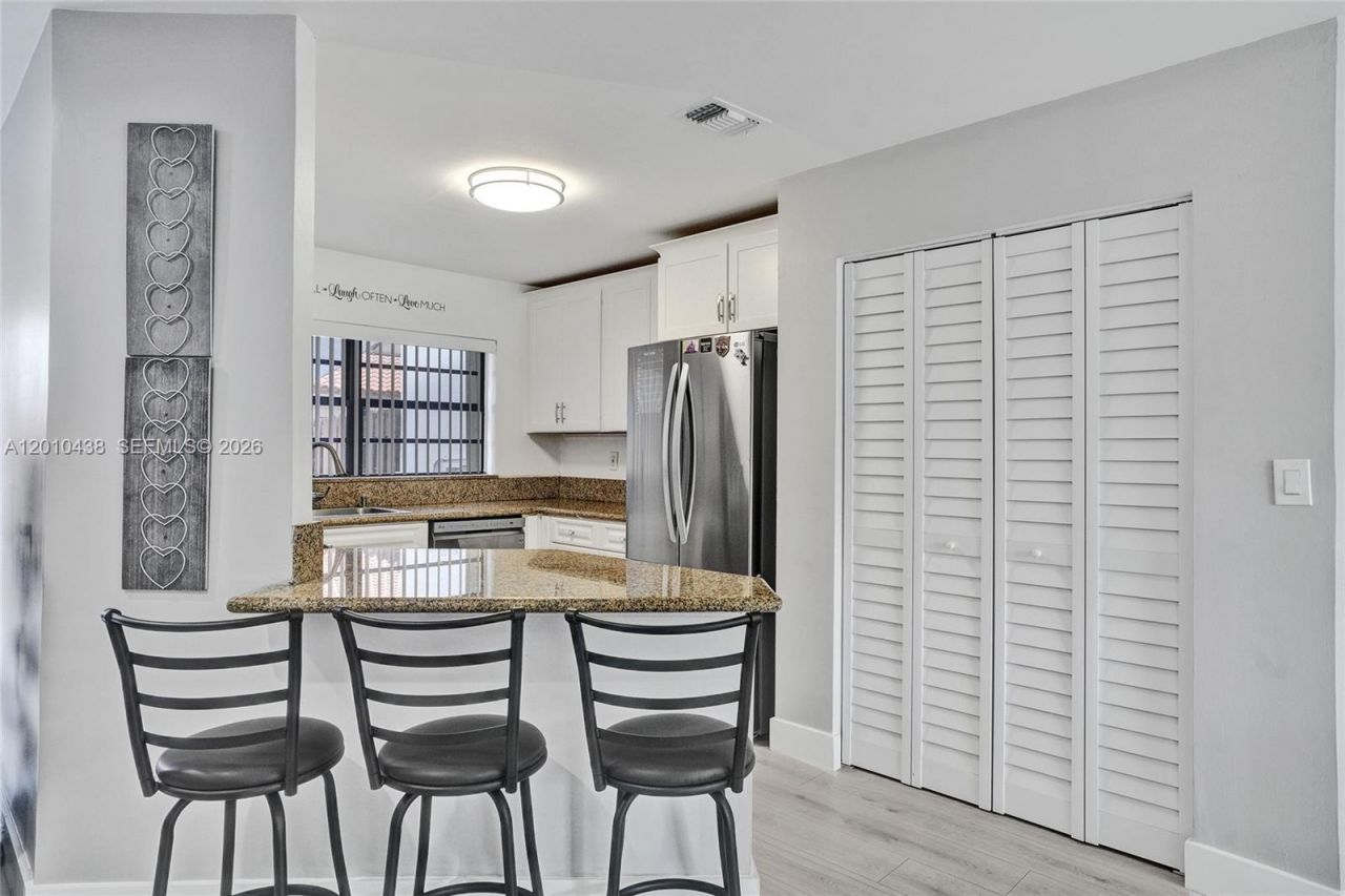 13501 SW 62nd St, Unit 101, Miami, FL 33183 Photo