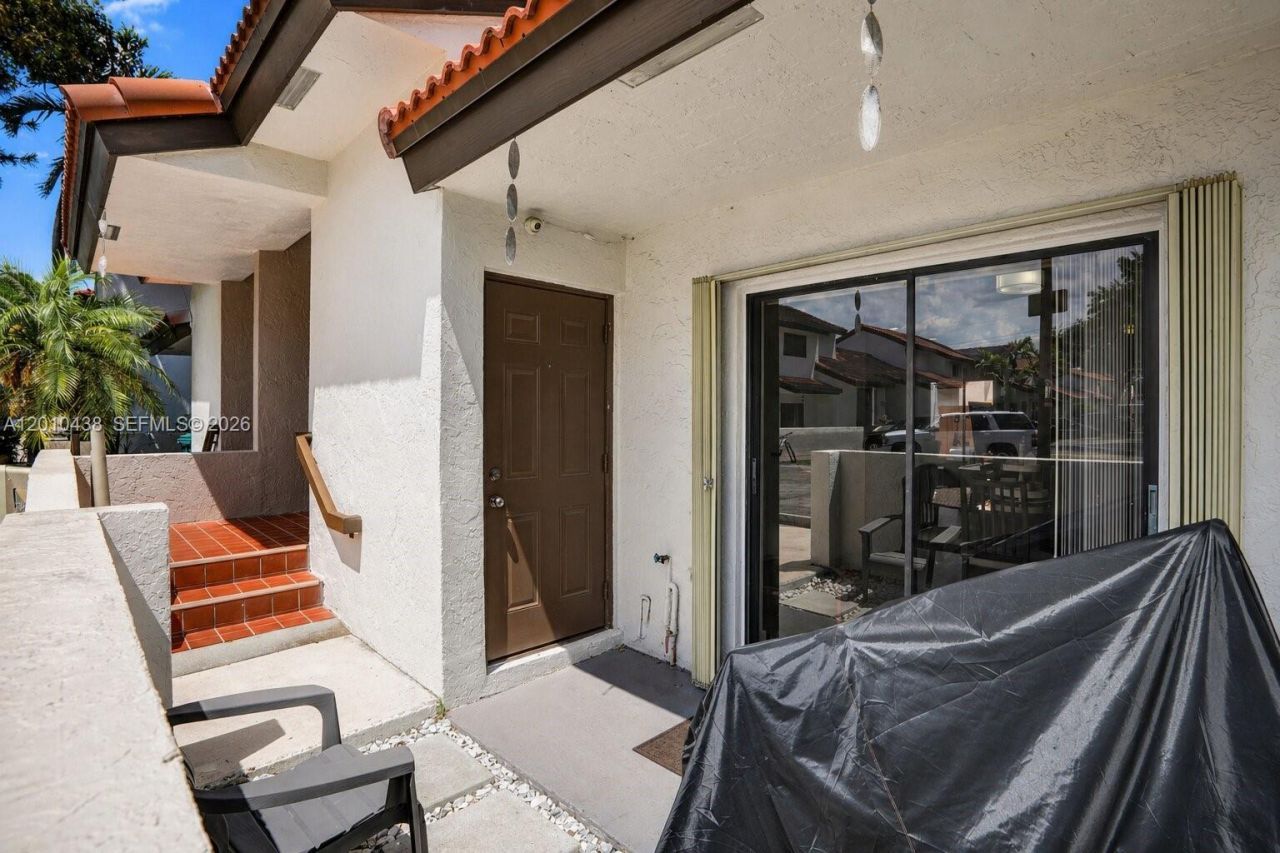 13501 SW 62nd St, Unit 101, Miami, FL 33183 Photo