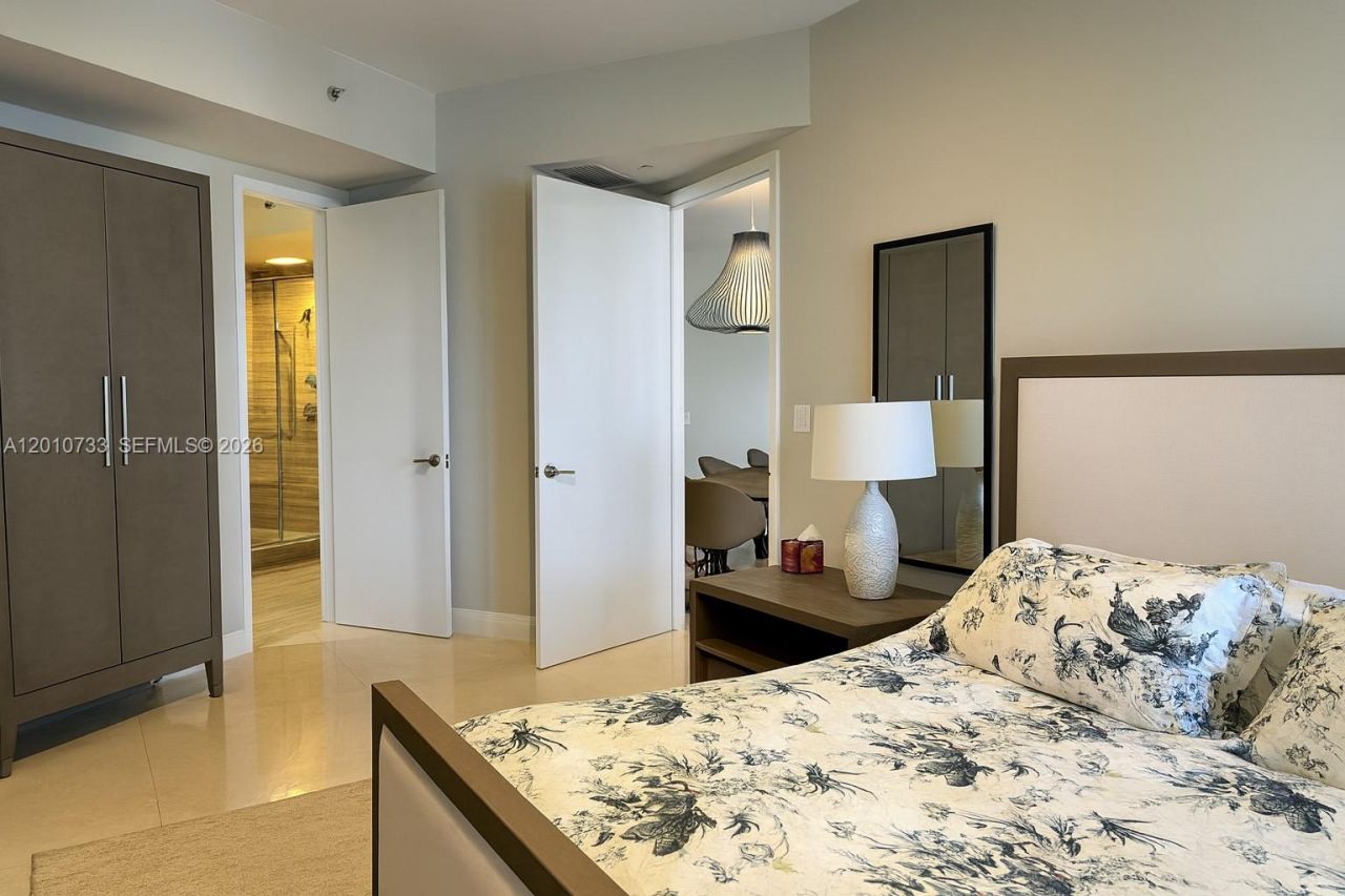 15901 Collins Ave, Unit 1203, Sunny Isles Beach, FL 33160 Photo