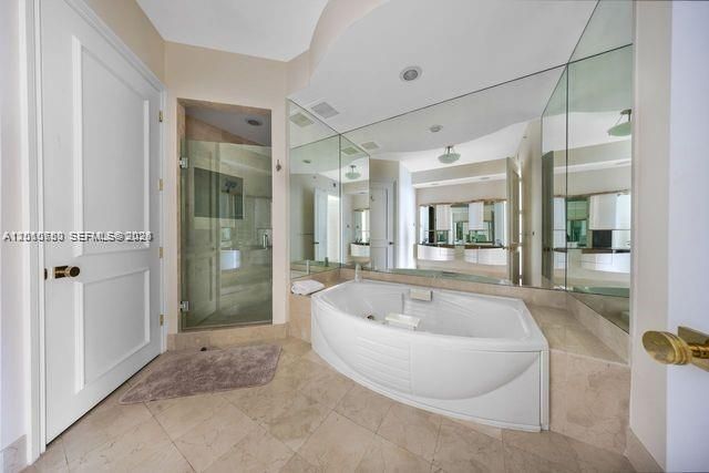 18101 Collins Ave , Unit 4702, Sunny Isles Beach, FL 33160 Photo