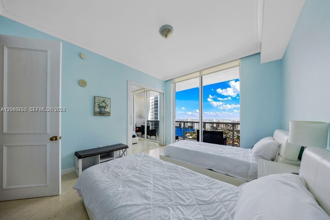 18101 Collins Ave , Unit 4702, Sunny Isles Beach, FL 33160 Photo