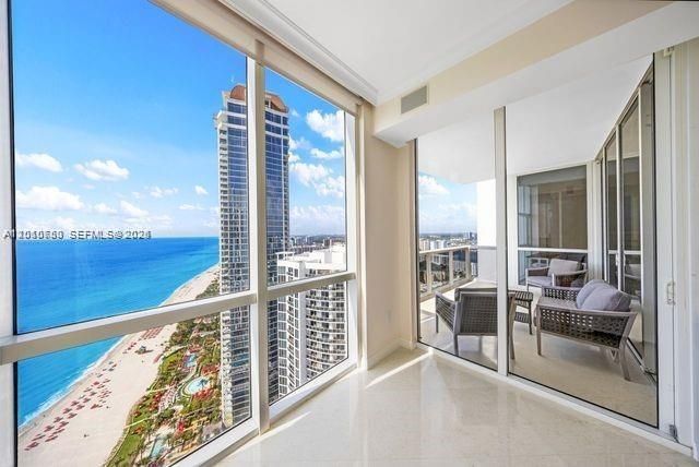 18101 Collins Ave , Unit 4702, Sunny Isles Beach, FL 33160 Photo