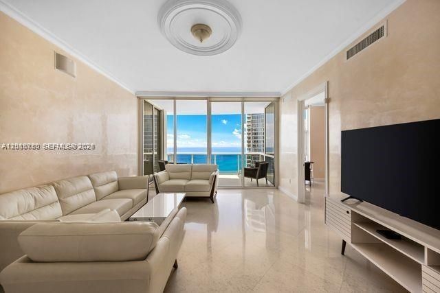 18101 Collins Ave , Unit 4702, Sunny Isles Beach, FL 33160 Photo