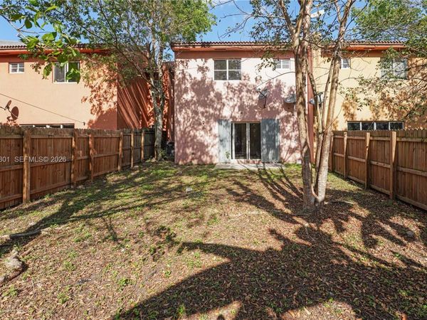 631 SW 10th St , Florida City, FL 33034