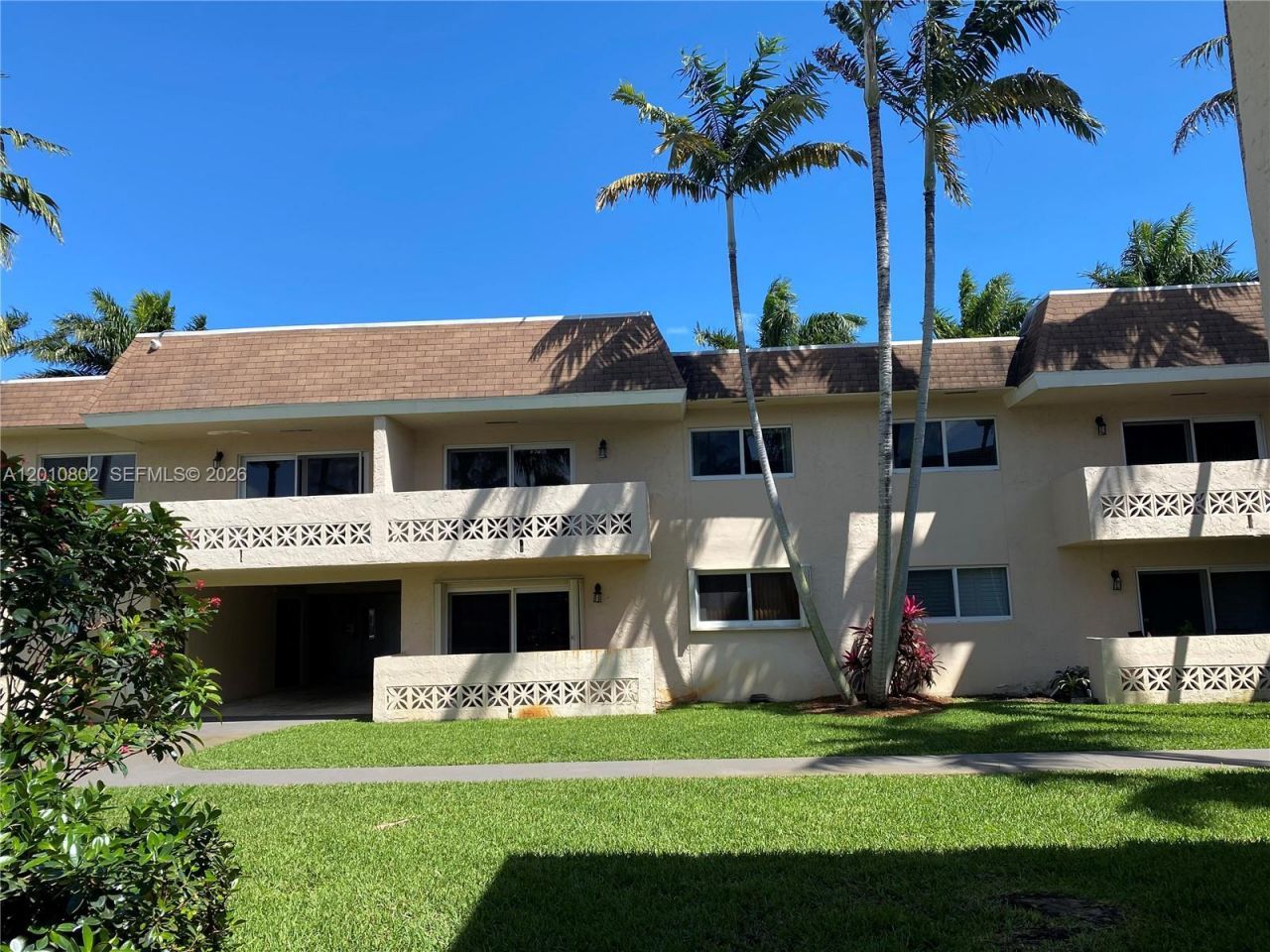 14500 SW 88th Ave, Unit 222, Palmetto Bay, FL 33176 Photo